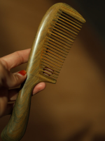 Pelesenk Ağacı Tarak – Yüksek Kalite & Doğanın Zarafeti